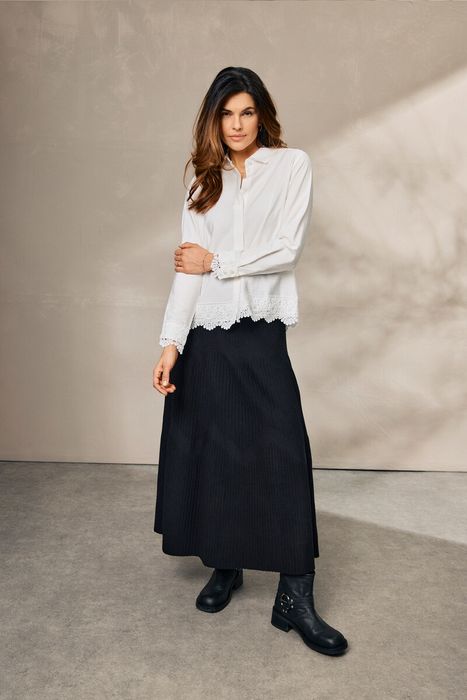 Signature Skirt 219516